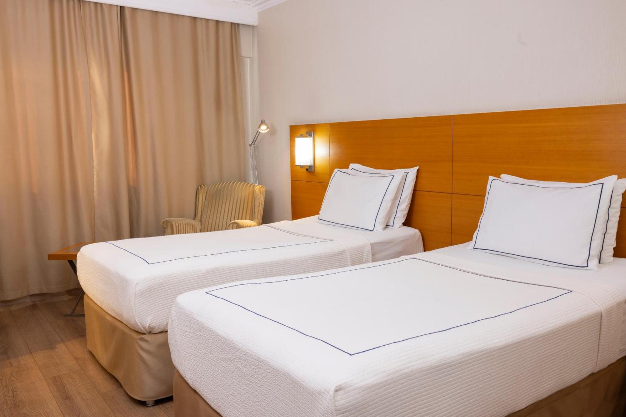 Anemon Kent Ege Otel Bornova Exterior photo